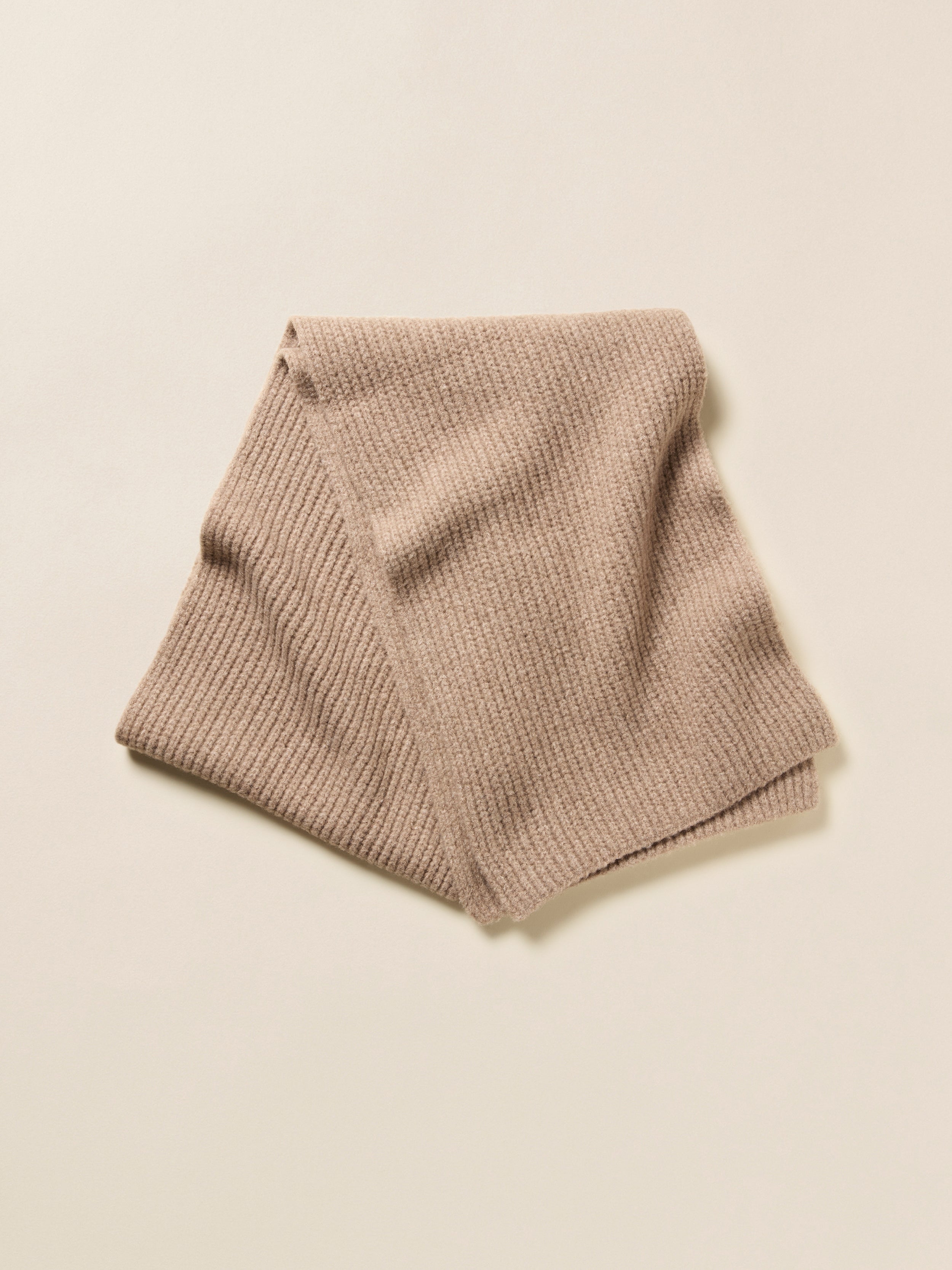 FA25 FAHERTY Non Apparel YC0310 218 Alpaca Cozy Scarf Toffee FRONT 1 Web