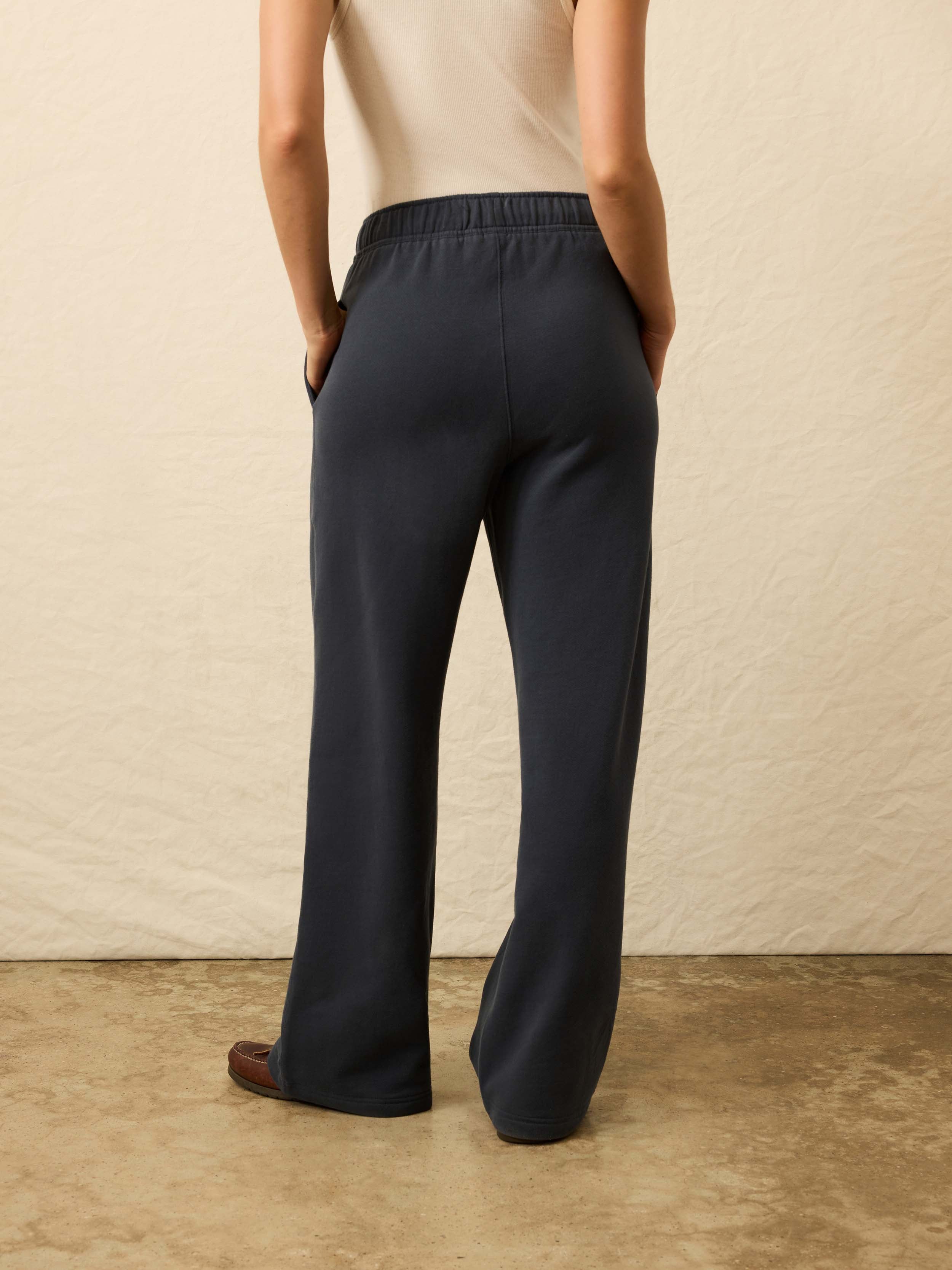 High Standard Fleece Wide Leg Sweatpant - Blue Nights | Faherty Brand