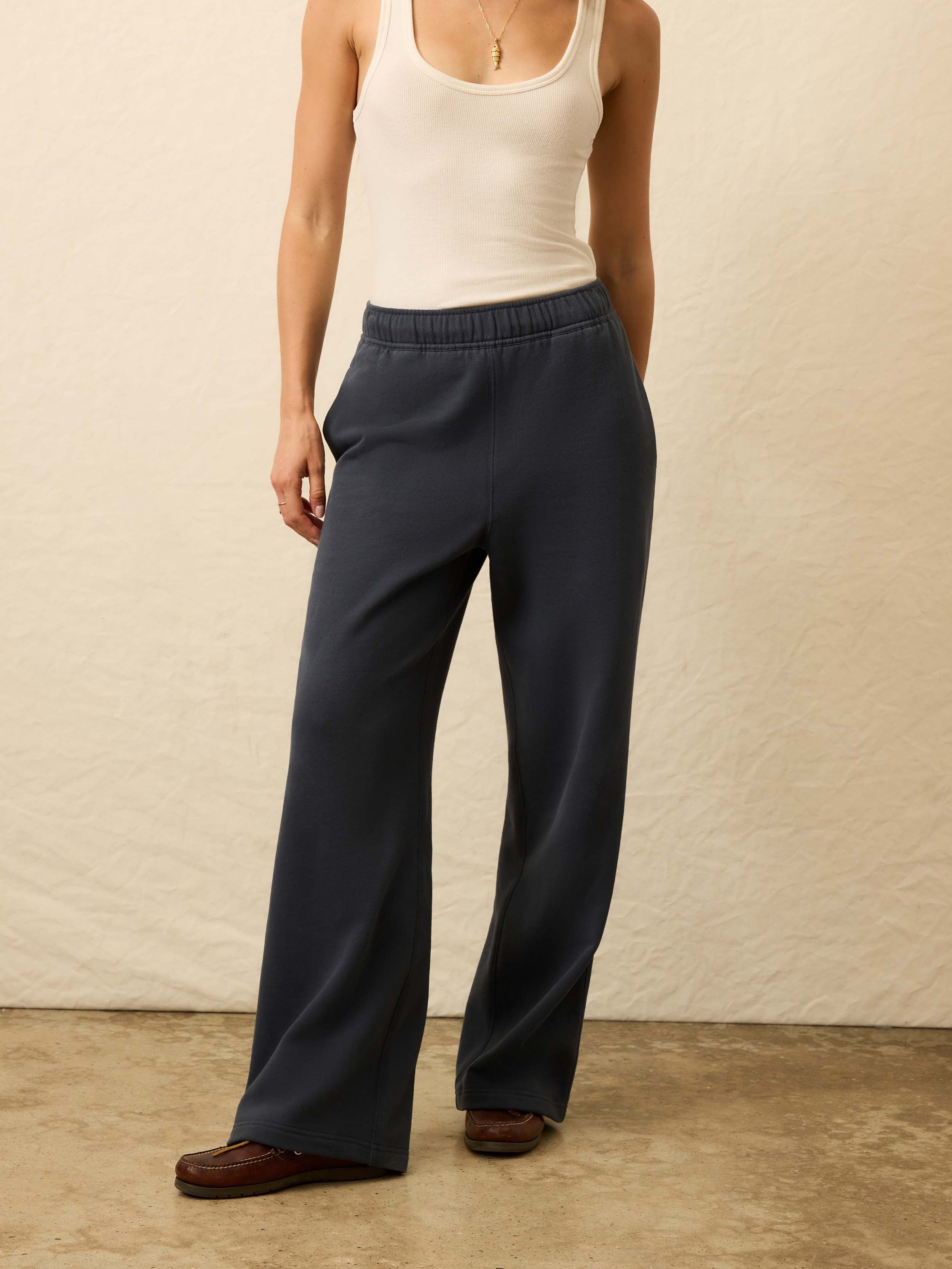 High Standard Fleece Wide Leg Sweatpant - Blue Nights | Faherty Brand