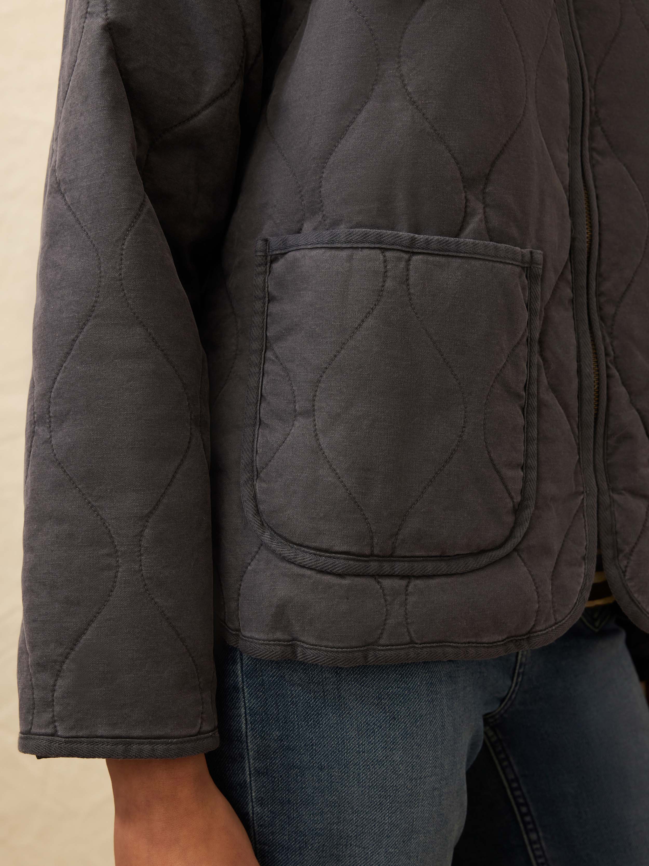 Sunwashed Quilted Jacket - Washed Charcoal | Faherty Brand