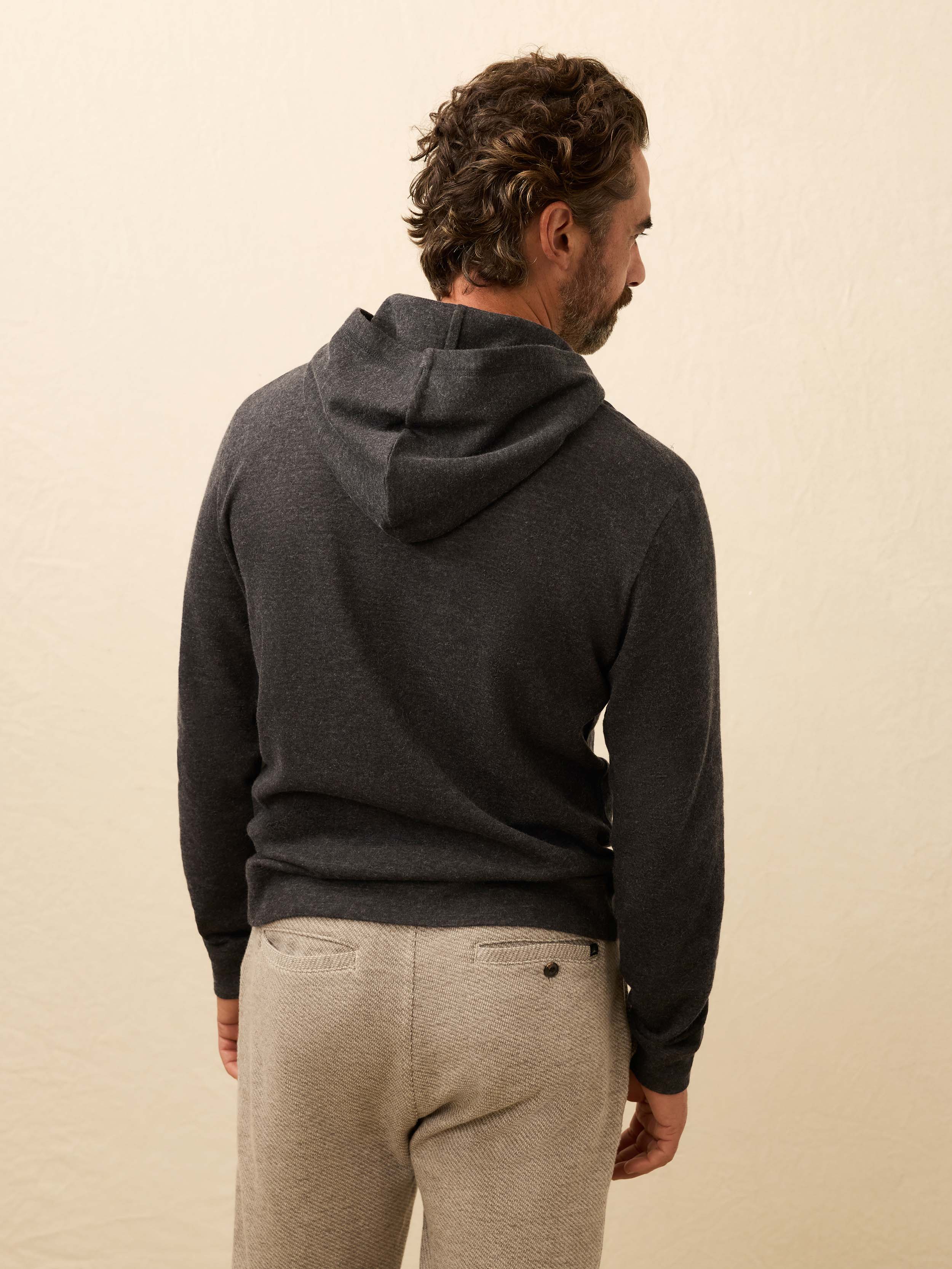 Aspen Lounge Cashmere Hoodie - Coal Smoke Melange | Faherty Brand