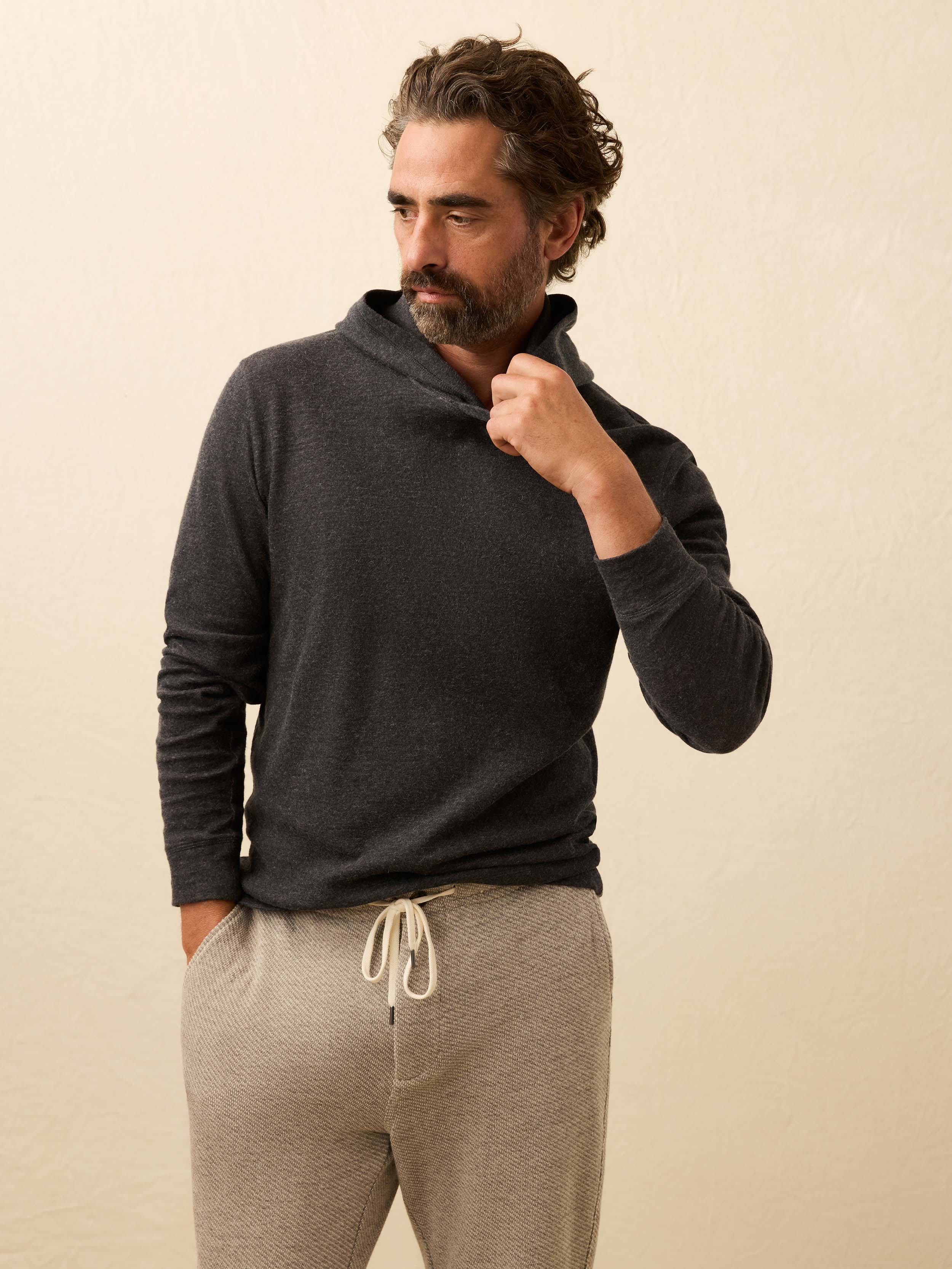 Aspen Lounge Cashmere Hoodie - Coal Smoke Melange | Faherty Brand