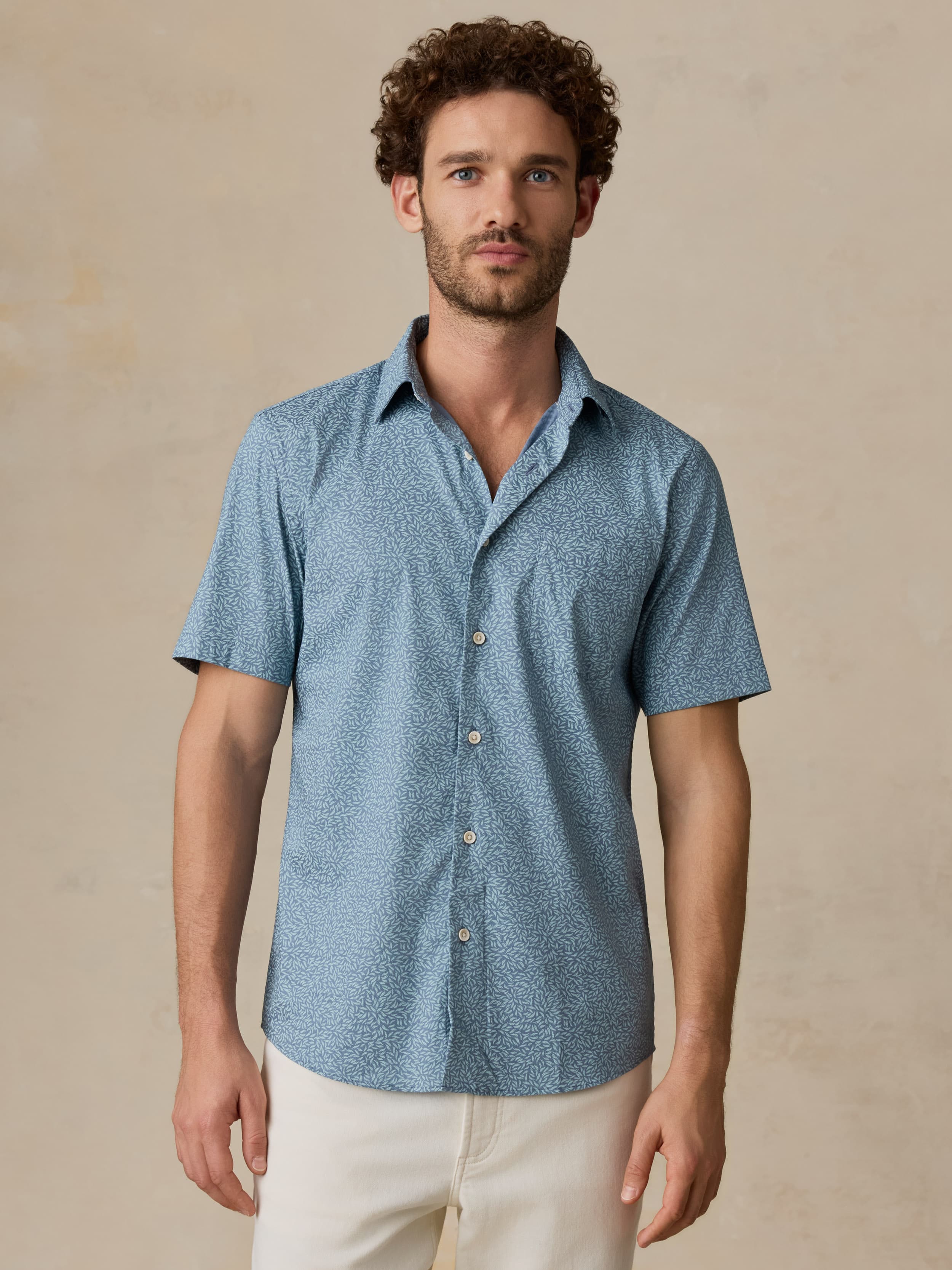 Short-Sleeve Movement™ Monterey Shirt - Teal Grove Foliage | Faherty Brand