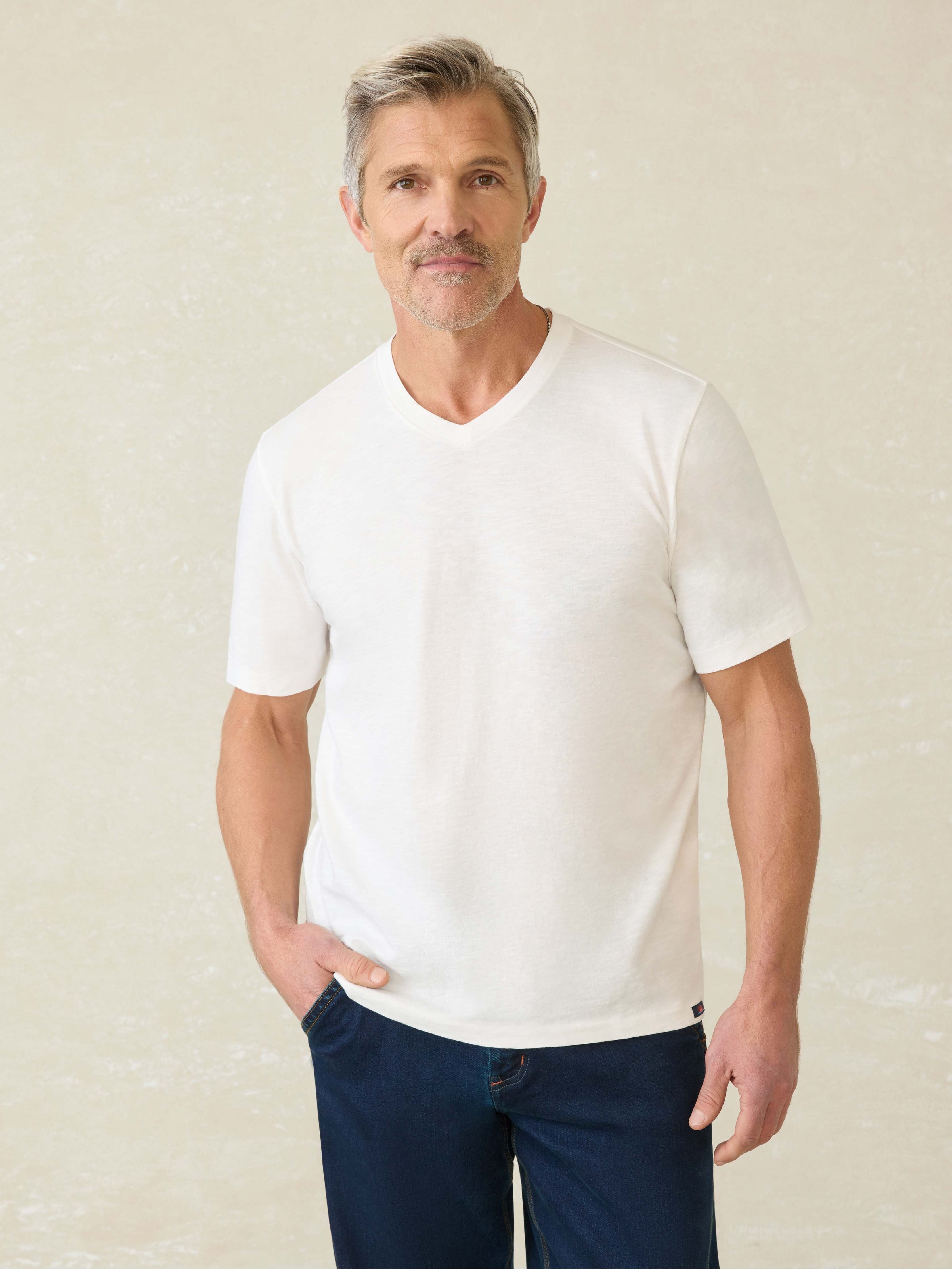 Short-Sleeve Sunwashed V-Neck Tee - White | Faherty Brand