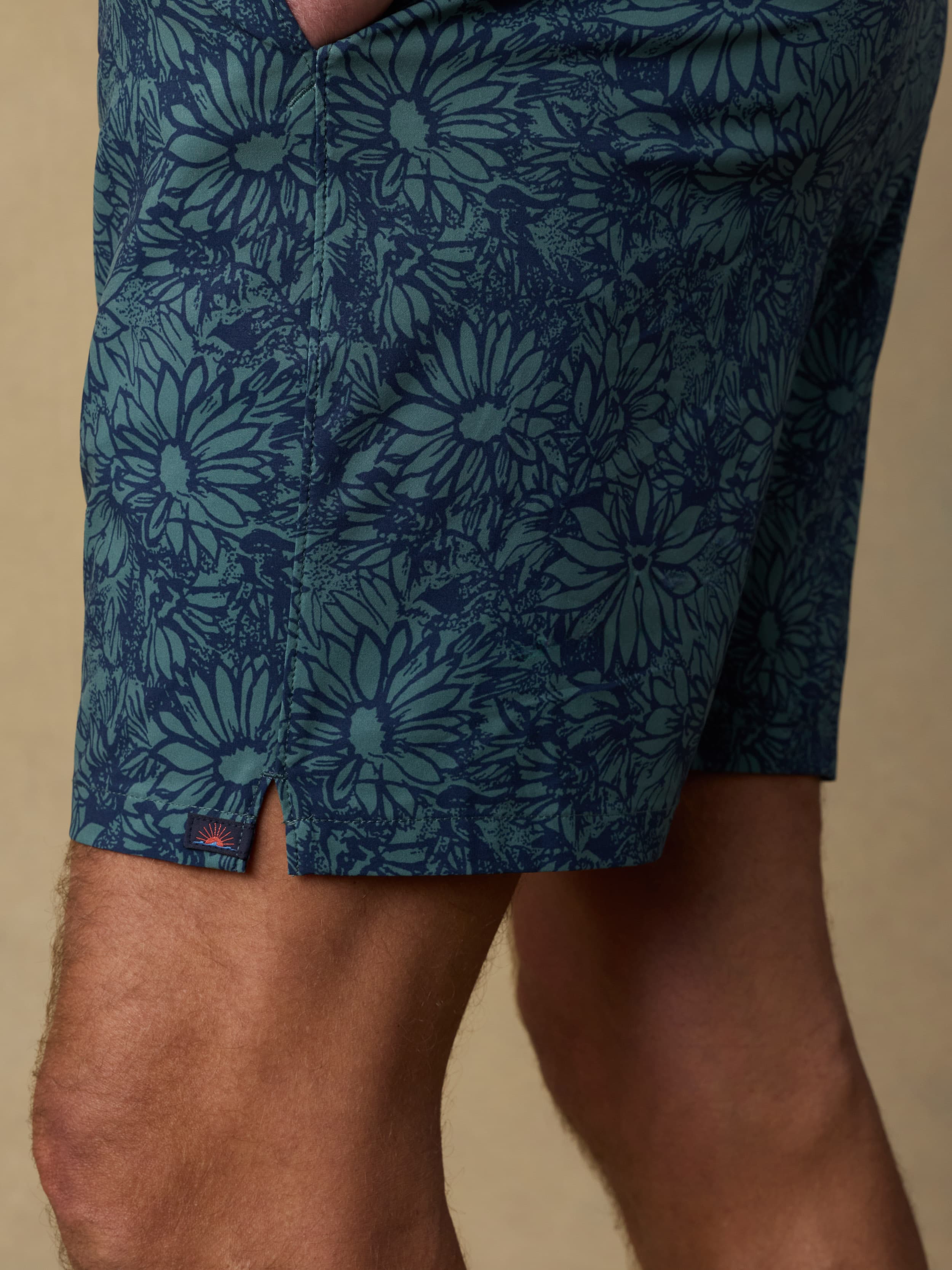 Shorelite Trunk (7") - Spruce Marsh Floral | Faherty Brand