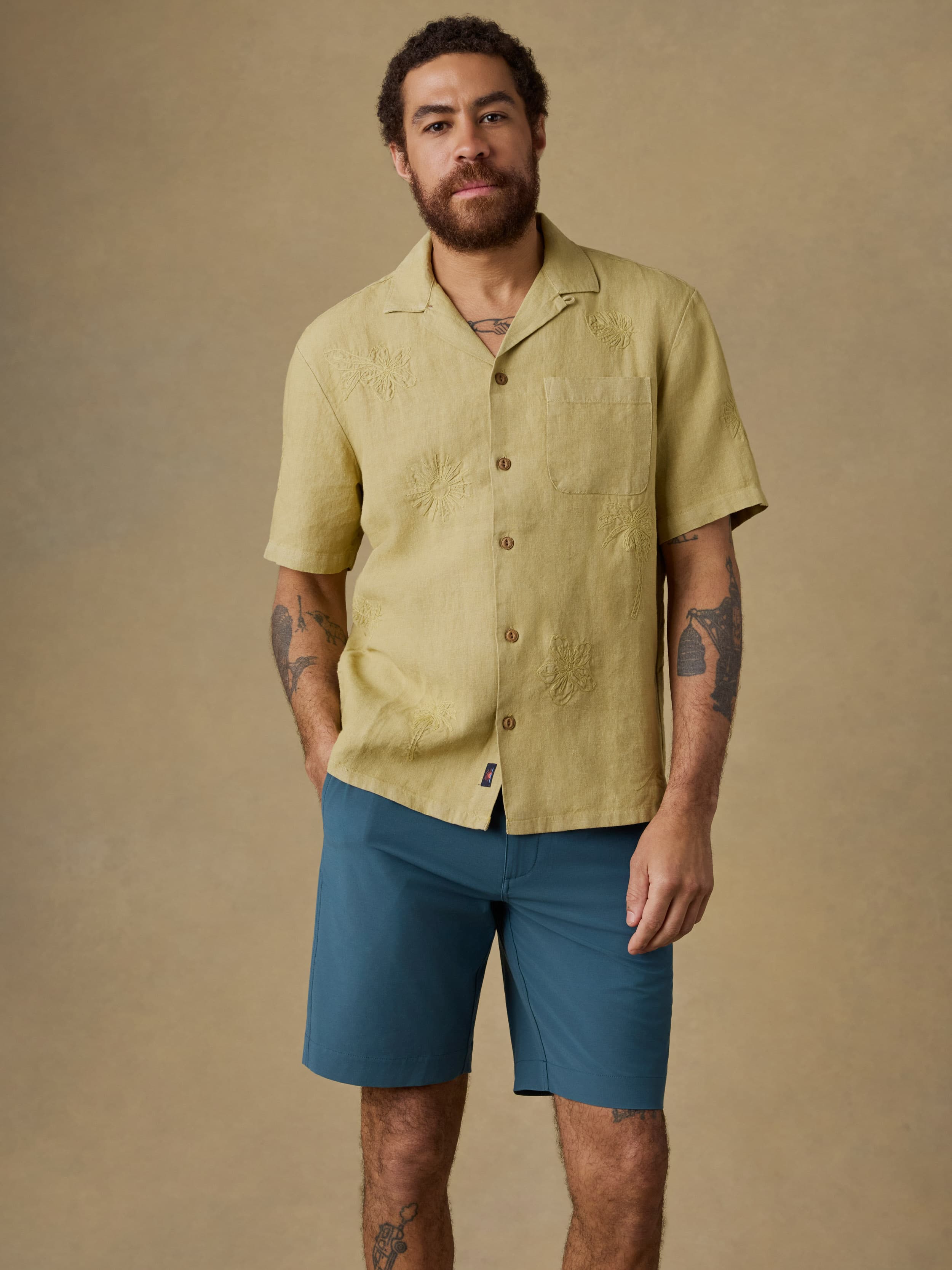 Short-Sleeve Embroidered Shirt - Island Wheat | Faherty Brand