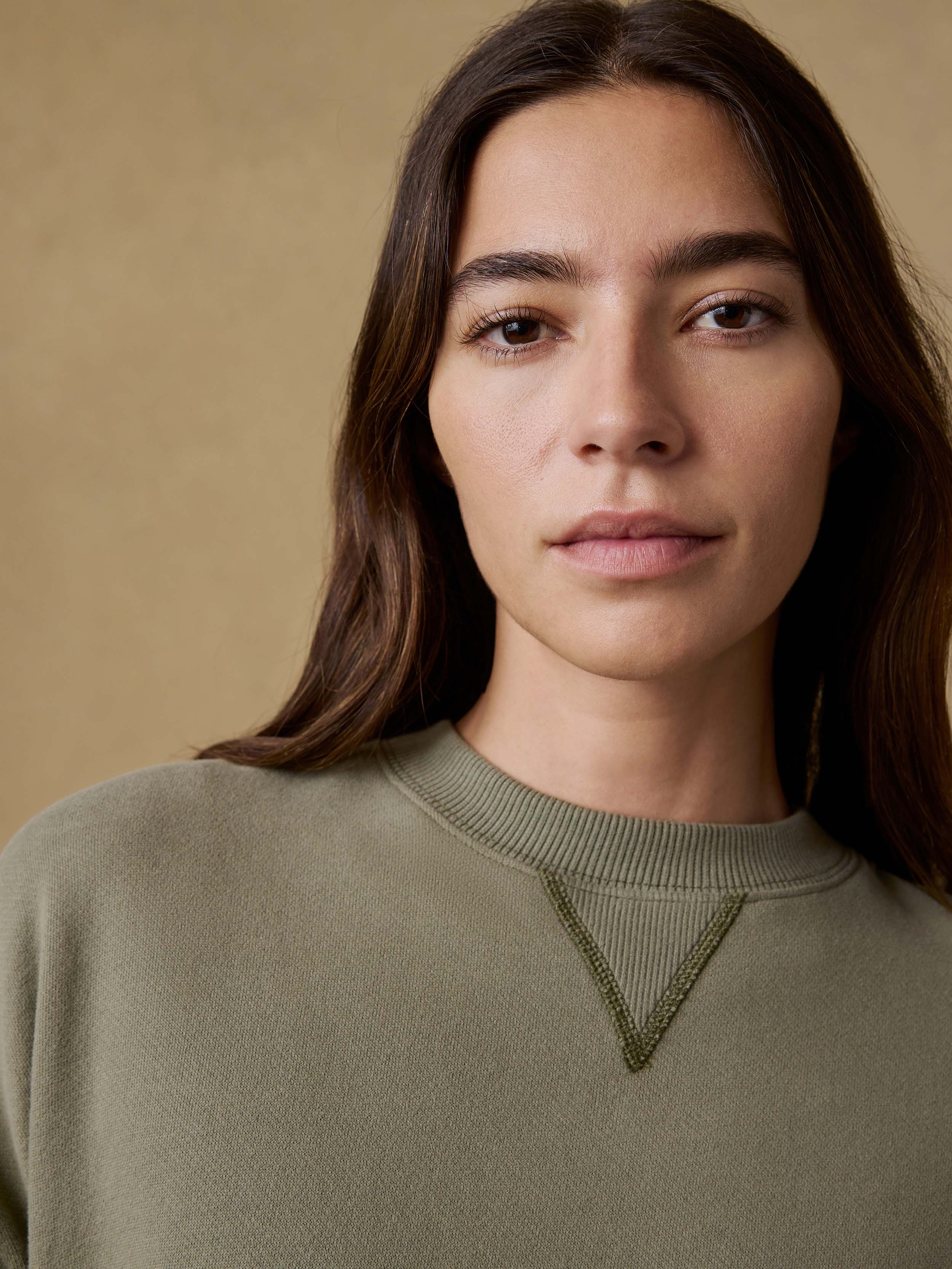 High Standard Fleece Vintage Crewneck - Island Olive | Faherty Brand