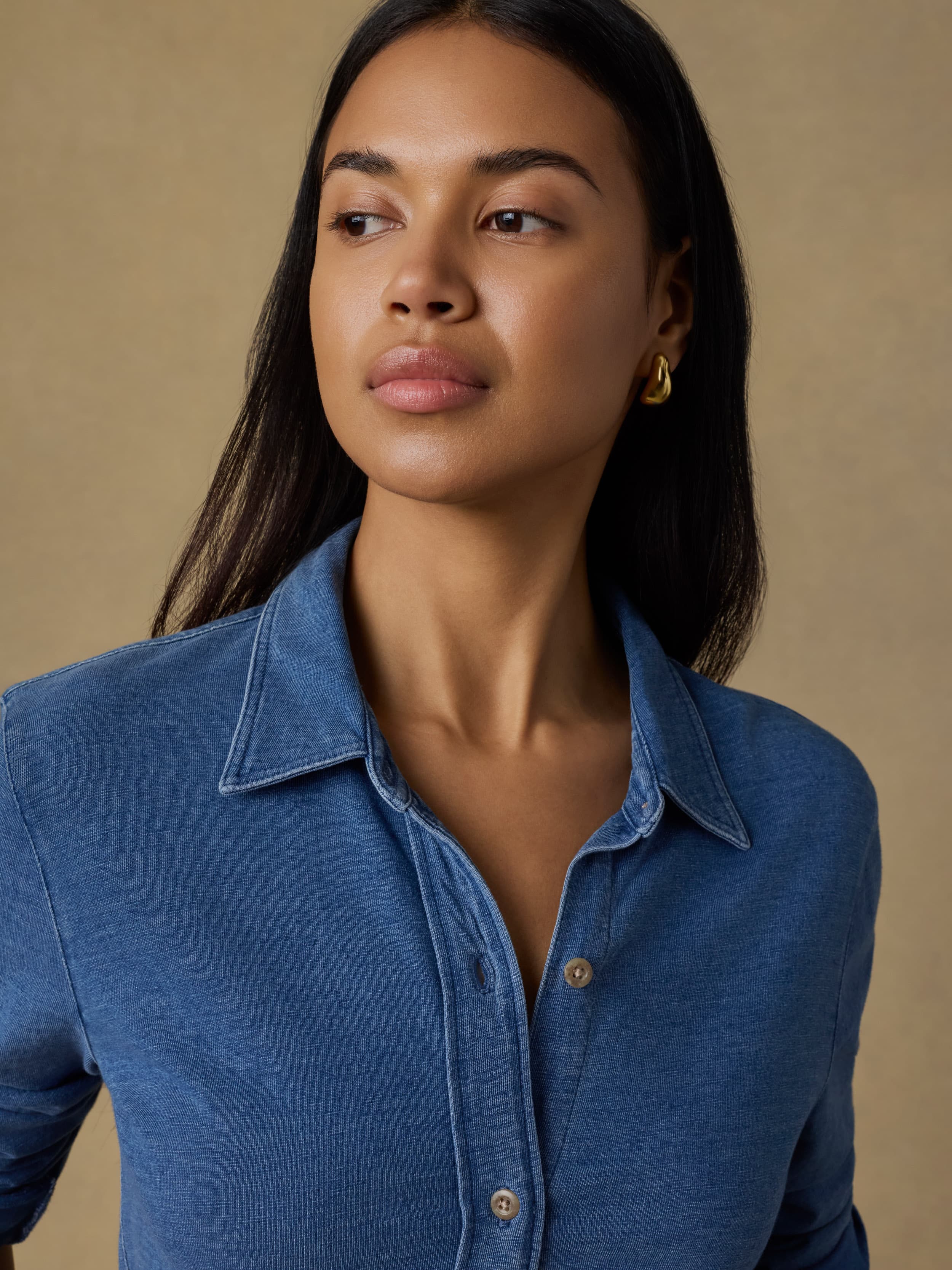 Sunwashed Knit Shirt - Medium Indigo Wash | Faherty Brand