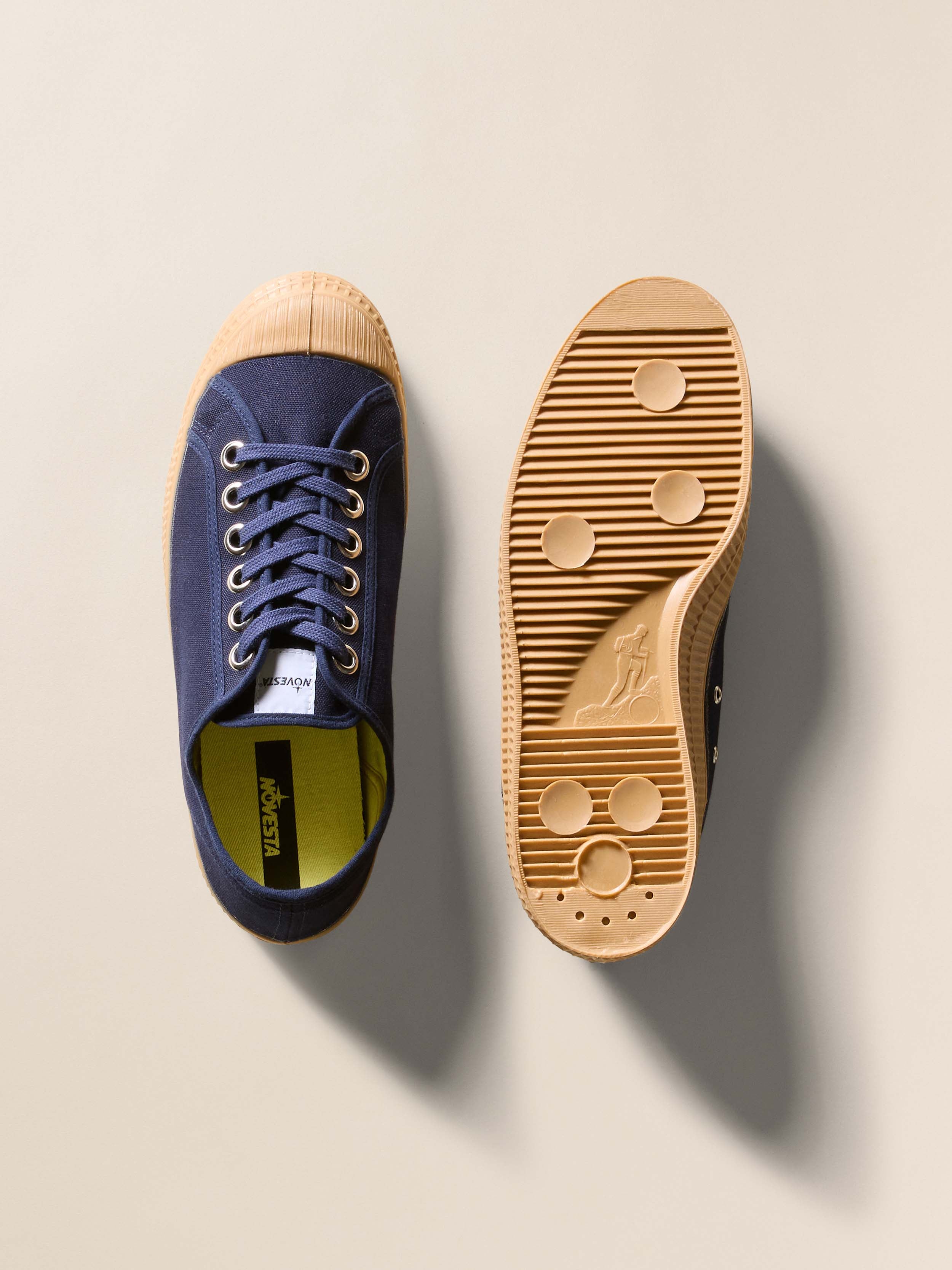 Novesta Star Master - 27 Navy 003 Transparent | Faherty Brand